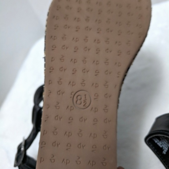 DV by Dolce Vita Black Wedges - Picture 8 of 8